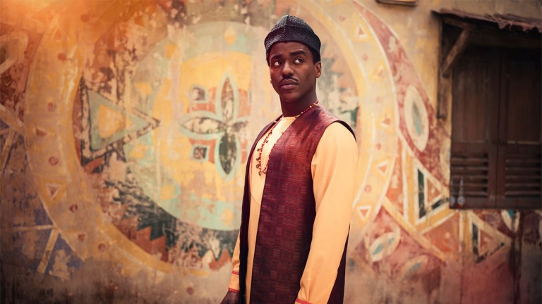 Ncuti Gatwa in modern Nigerian dress in Doctor Who episode "The Story & The Engine"